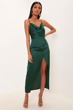 Cargar imagen en el visor de la galería, Vestido ceñido Midi esote en columpio, coctel, formal, casual/ Swing neck Fitted Midi Dress, cocktail, formal, casual