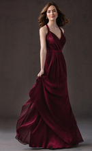 Cargar imagen en el visor de la galería, Vestido Princesa, Escote en V, Tirantes/Madrona / Princess V neck Bridesmaid dress
