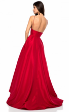 Cargar imagen en el visor de la galería, Vestido Princesa, Escote V, Espalda descubierta, Tirantes  / Graduación/ Boda / Noche /Fiesta