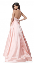 Cargar imagen en el visor de la galería, Vestido Princesa, Cuello Halter, Escote V profundo, Espalda descubierta/ Graduación/ Boda / Princess V neck halter dress, backless with lace Prom, Bridesmaid