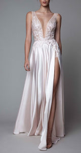 Vestido Encaje, abierta en pierna escote en V/ Graduación/ Boda /  V neck , A line Prom/Wedding with lace dress