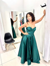 Cargar imagen en el visor de la galería, Vestido largo línea a princesa strapless escote corazón
