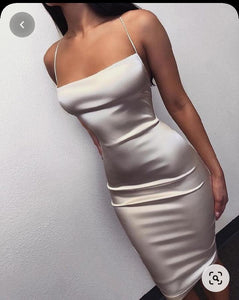 Vestido ceñido tirantes Midi, coctel, formal, casual/ Fitted with straps Midi Dress, cocktail, formal, casual  .