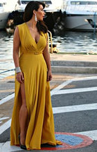 Cargar imagen en el visor de la galería, Vestido Princesa, Escote V, Tirantes, Abierta en pierna/ Graduación/ Noche / Evening V neck satin dress

